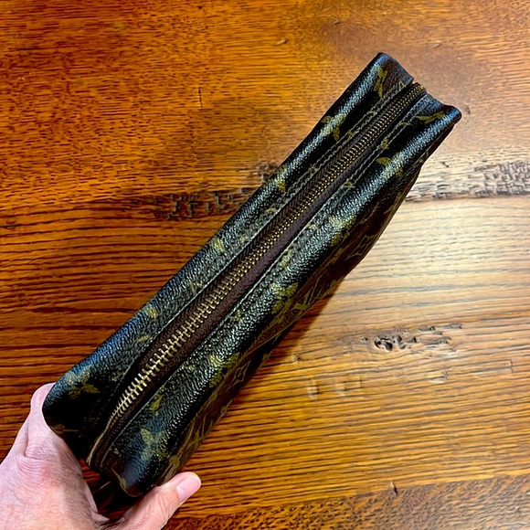 🤎LOUIS VUITTON MONOGRAM TROUSSE TOILETTE 23🤎 - Picture 6 of 10